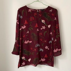 Ann Taylor Factory burgundy flower top blouse bell sleeves